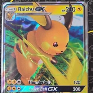 Raichu Gx Hidden Fates 20/68 Holo Ultra Rare Card